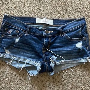 Hollister short